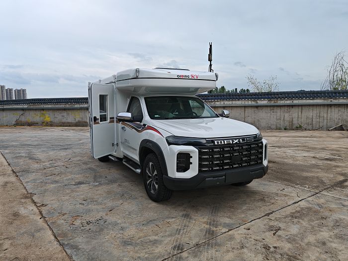 2 Star Boundless MAXUS Classic Pop-up Roof Off Road Motorhome(001)